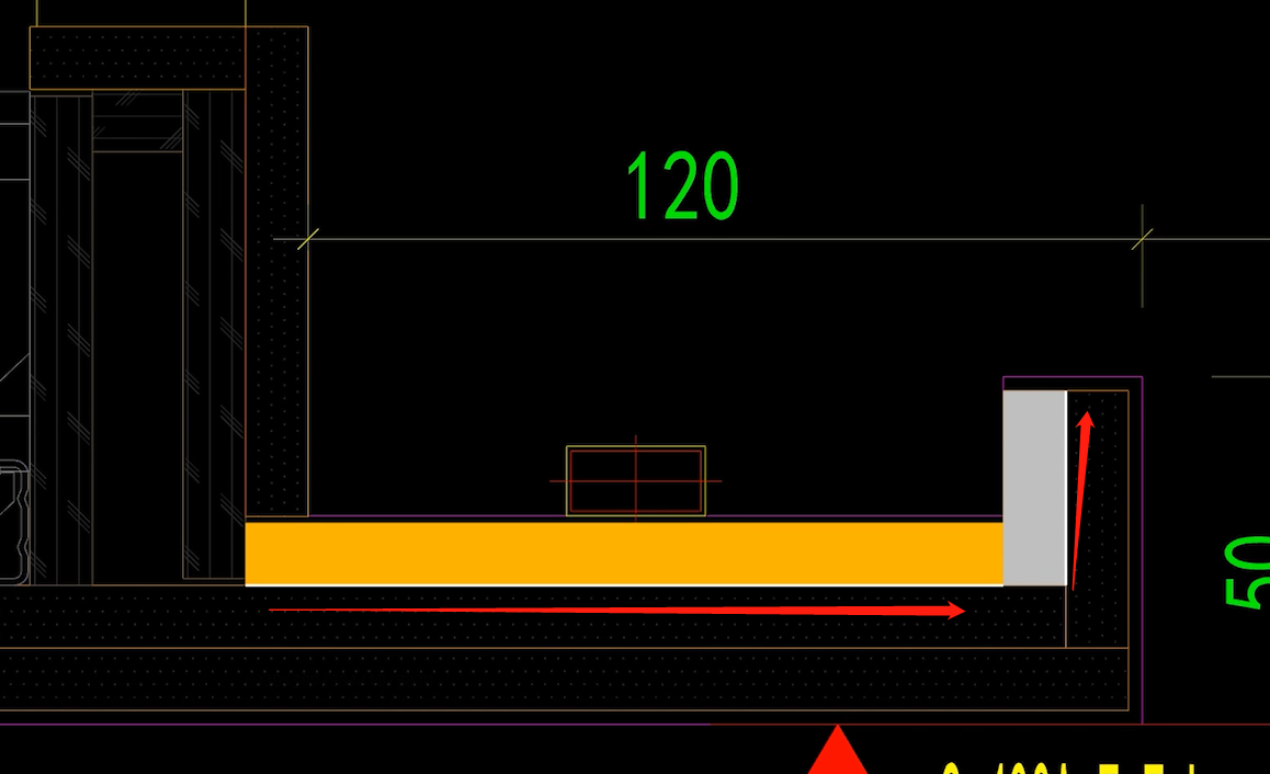 布置造型的时候   图元出现在绘制方向的_______