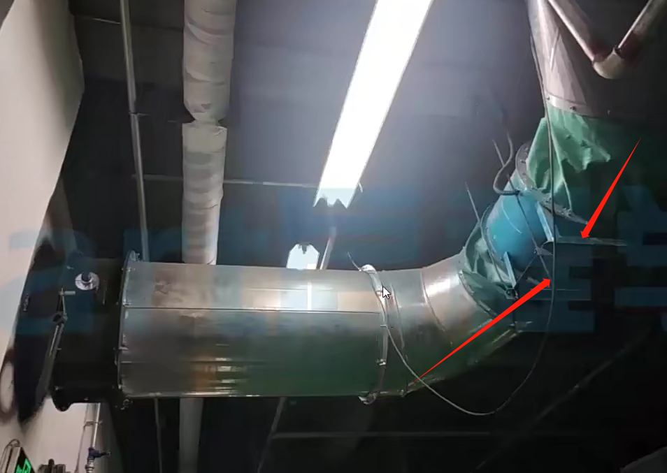 室内吊装的风机 一定要考虑______